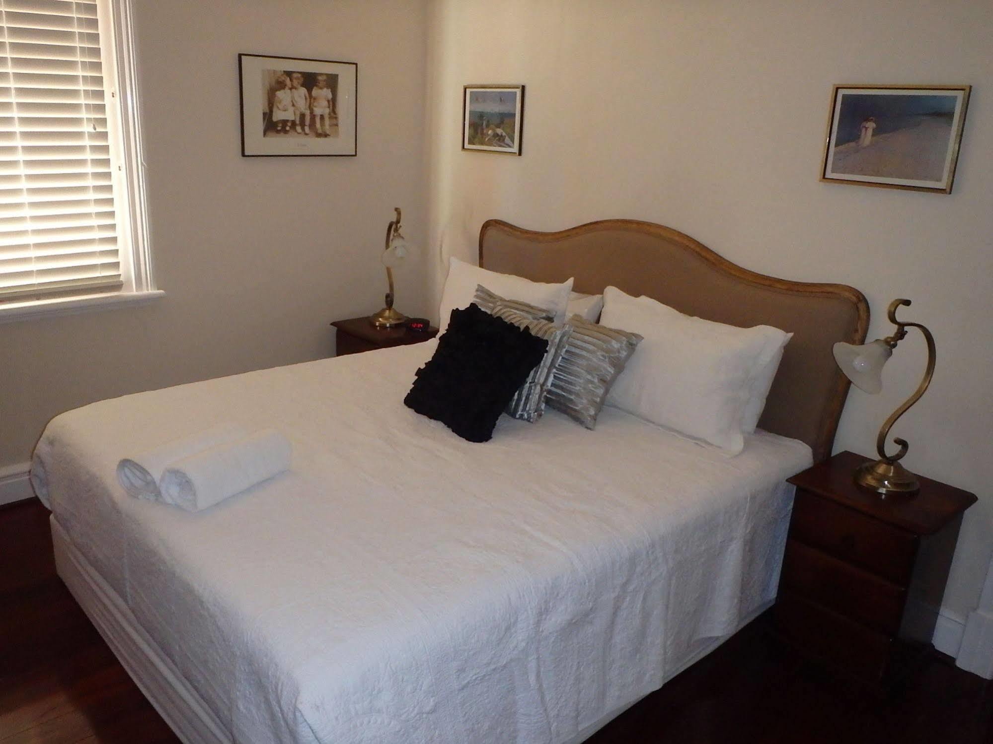 Hamptons Inn Bed & Breakfast Fremantle Exterior foto
